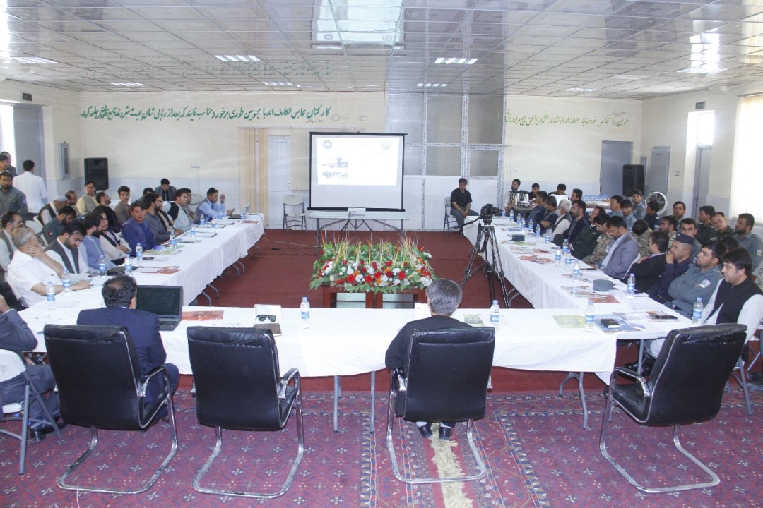 سمینار آگاهی‌دهی از قانون اساسی افغانستان، در ادارۀ تنظیم امور زندان‌ها برگزار گردید